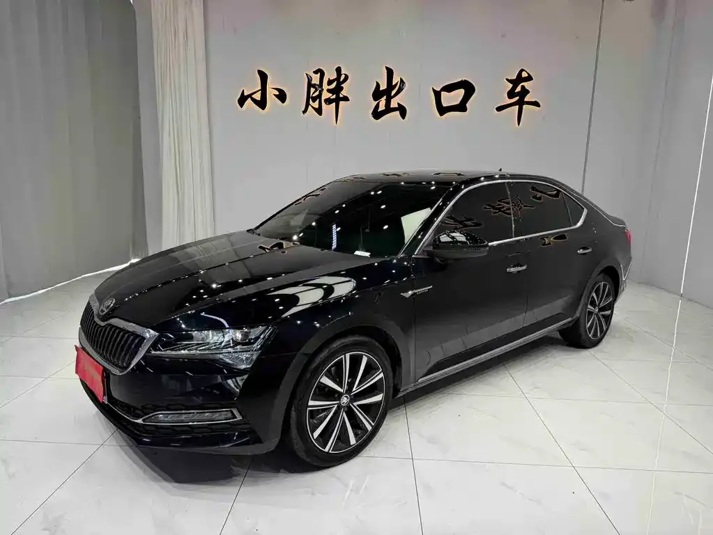 Skoda Superb — фото 1