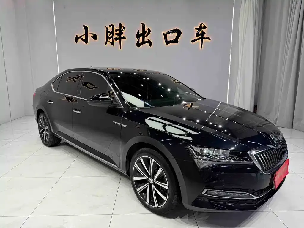 Skoda Superb — фото 6