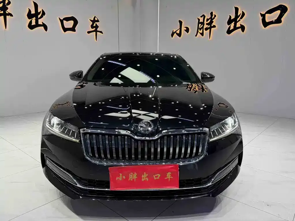 Skoda Superb — фото 4