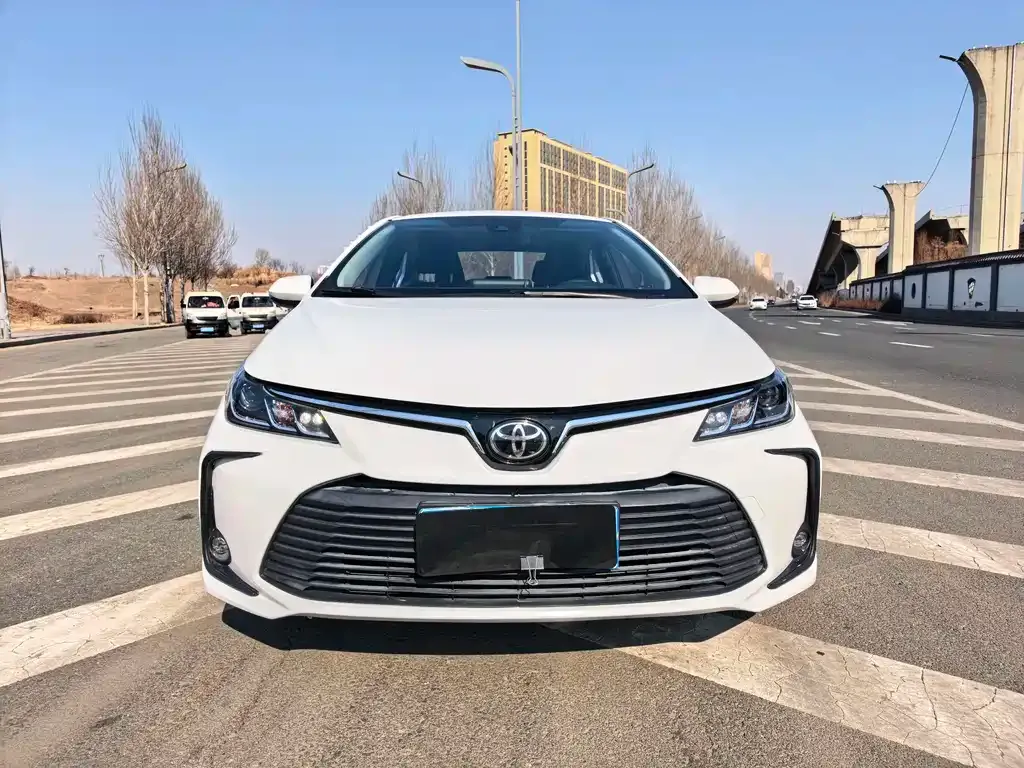 Toyota Corolla 2023 из CN, фото 4
