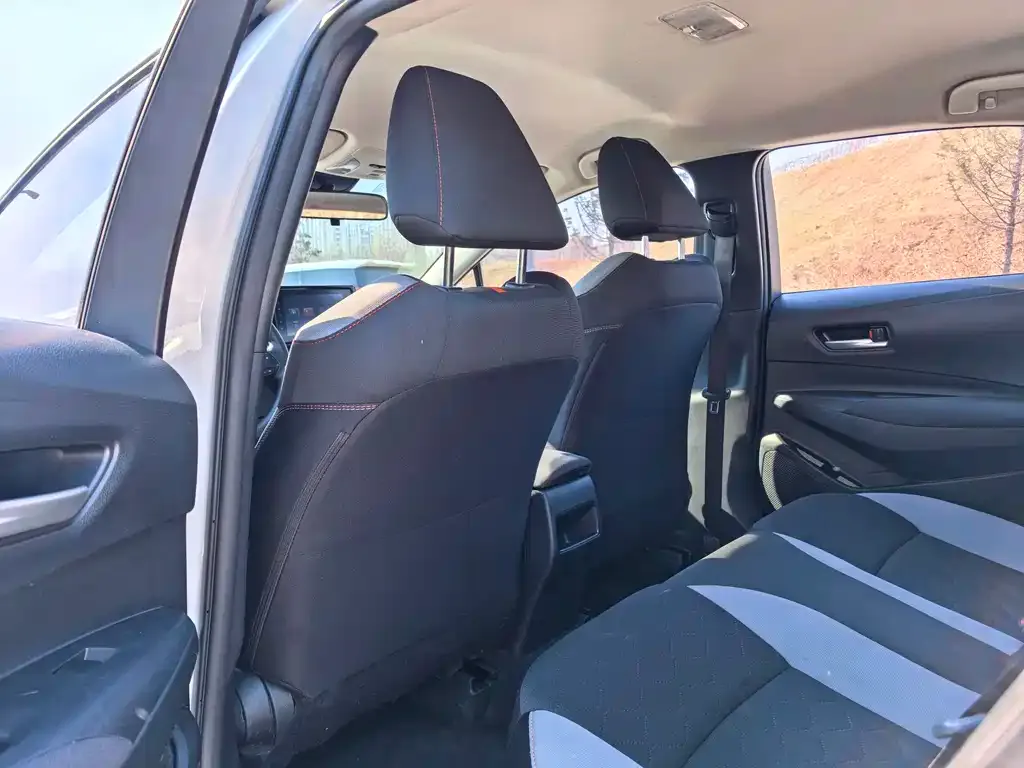 Toyota Corolla 2023 из CN, фото 3