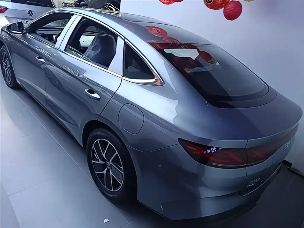 BYD Qin L — фото 6