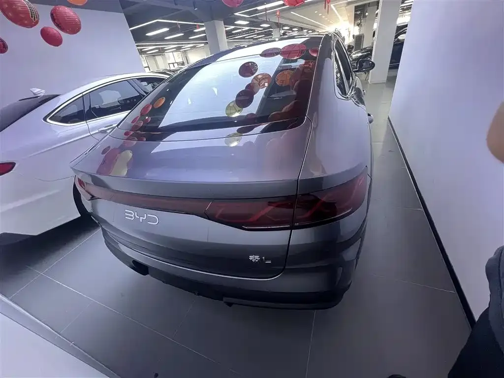 BYD Qin L — фото 4