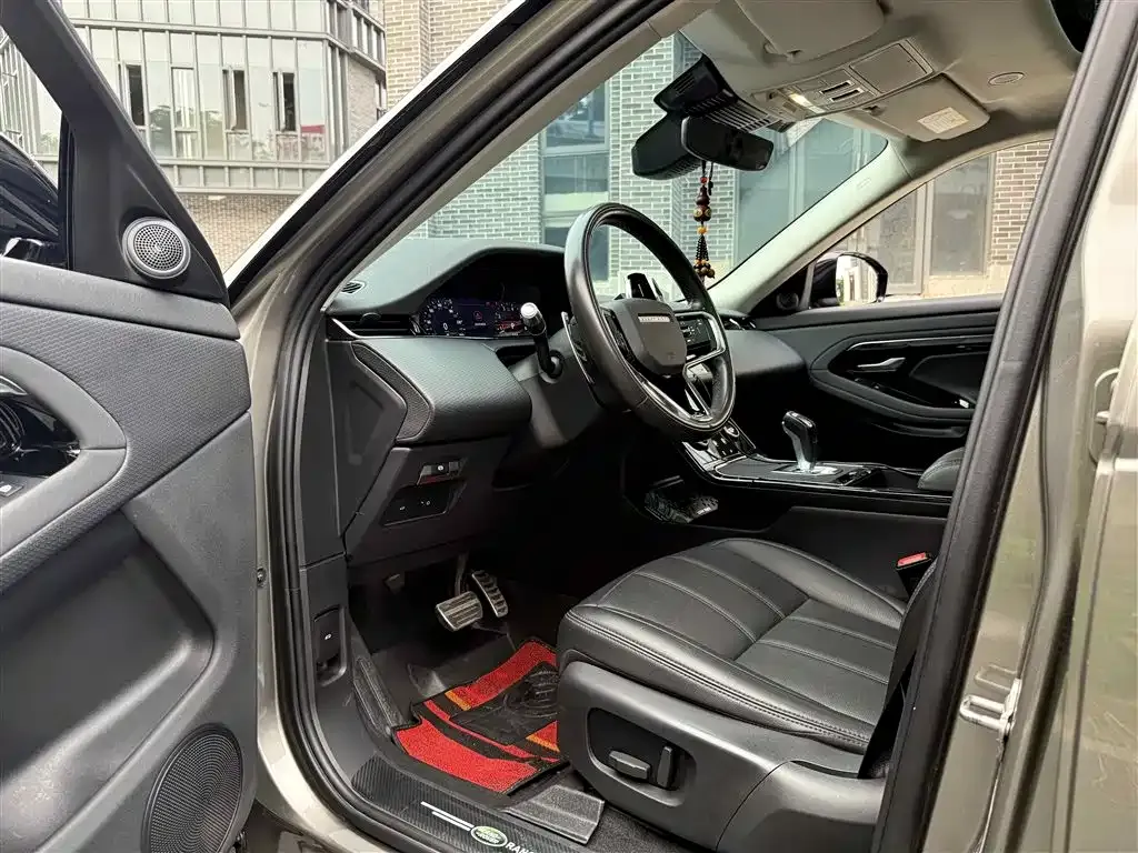 Land Rover Evoque — фото 4