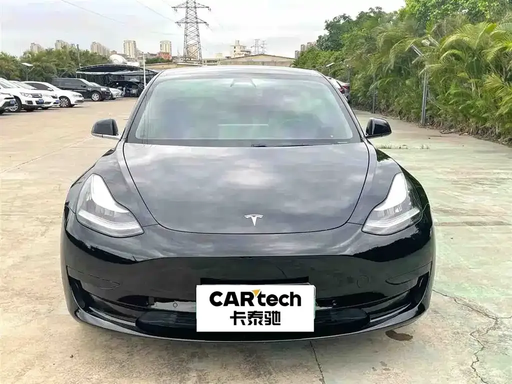 Tesla Model 3 — фото 4