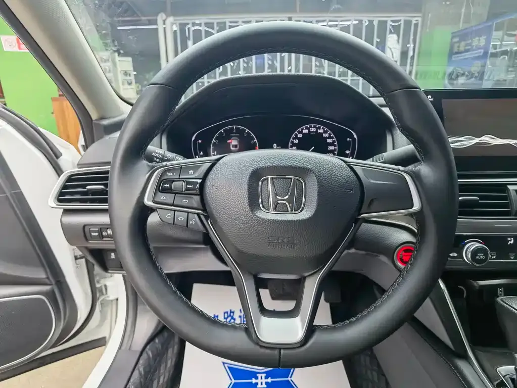 Honda Accord — фото 5