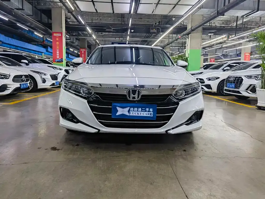 Honda Accord — фото 2