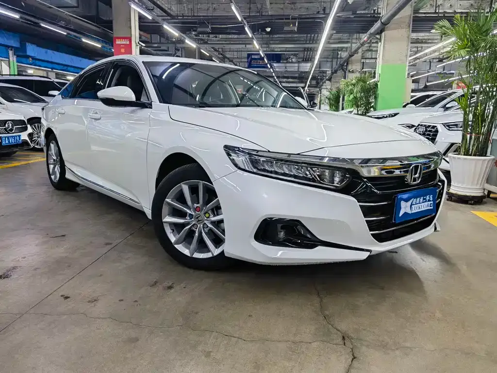Honda Accord — фото 4