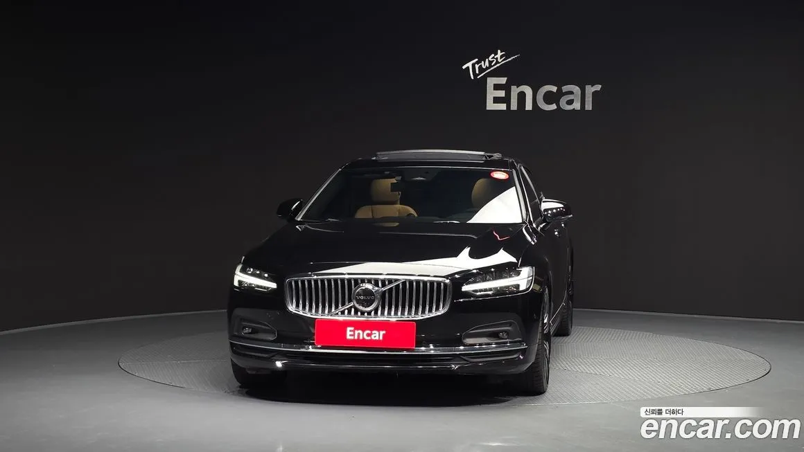 Volvo S90 2023 из KR, фото 3