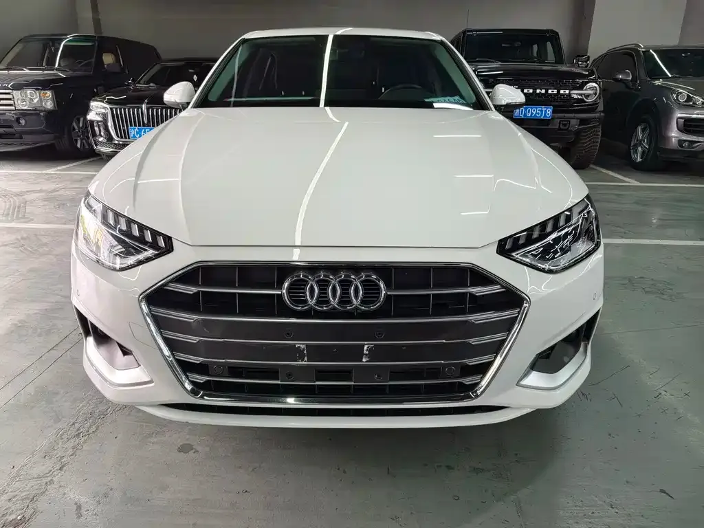 Audi A4L 2022 из CN, фото 5