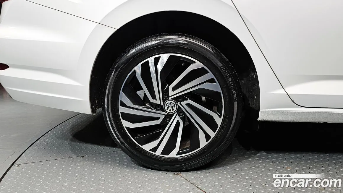 Volkswagen Jetta 2021 из KR, фото 3