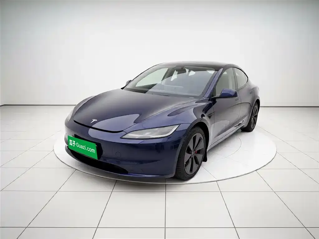 Tesla Model 3 — фото 3