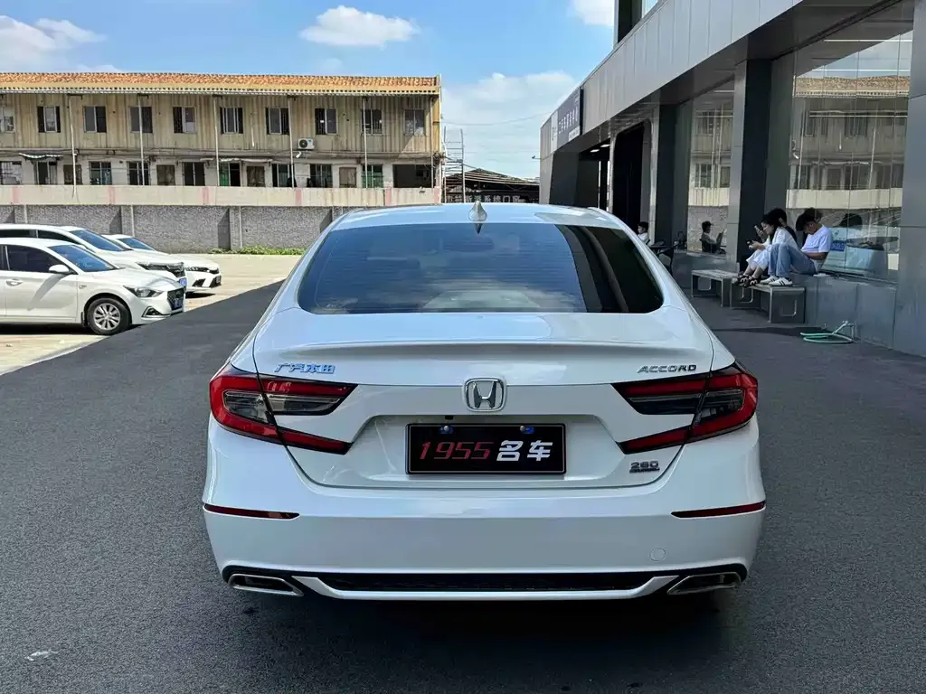 Honda Accord — фото 3