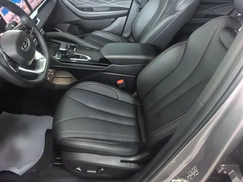 Geely Xingyue L — фото 7