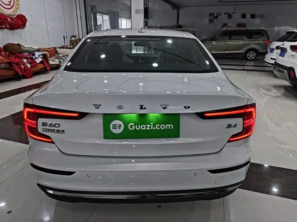 Volvo S60 2023 из CN, фото 8