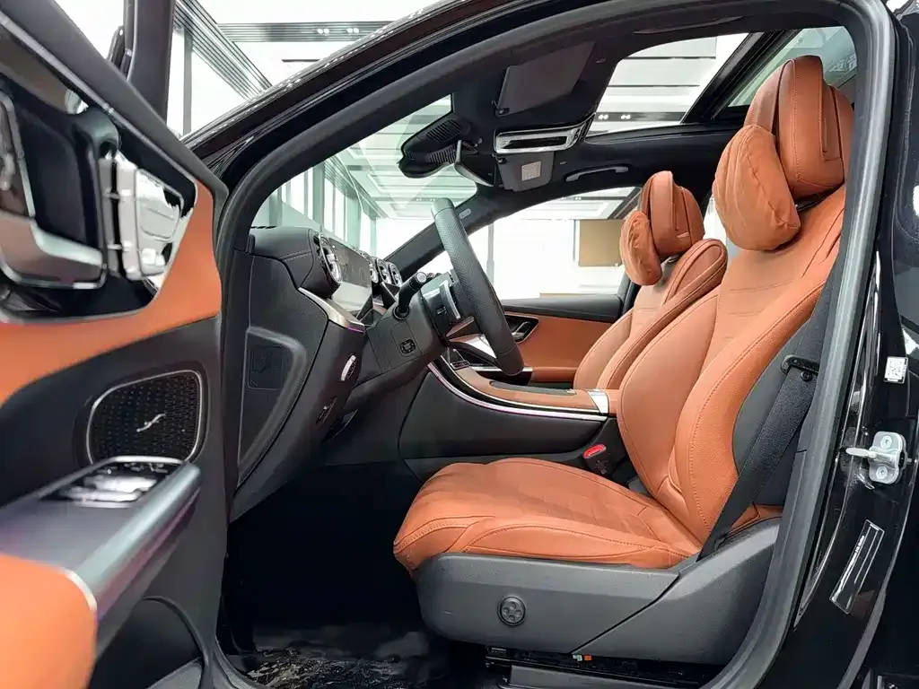 Mercedes-Benz GLC 2023 из CN, фото 2