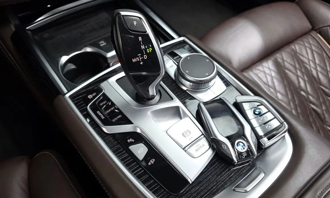 BMW 7-Series 2021 из KR, фото 3