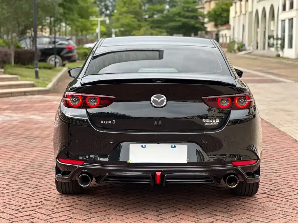 Mazda 3 Axela — фото 10