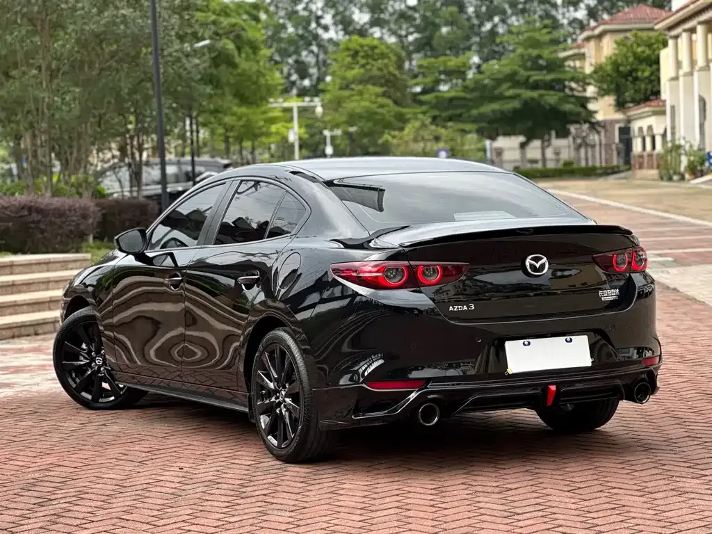 Mazda 3 Axela — фото 8