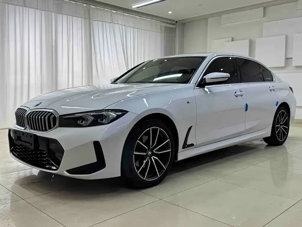 BMW 3 Series — фото 1