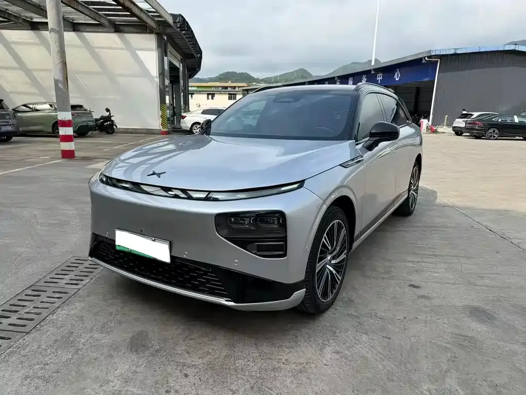 XPeng G9