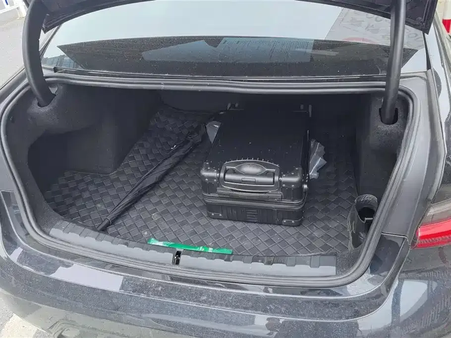 BMW 3 Series 2025 из CN, фото 9