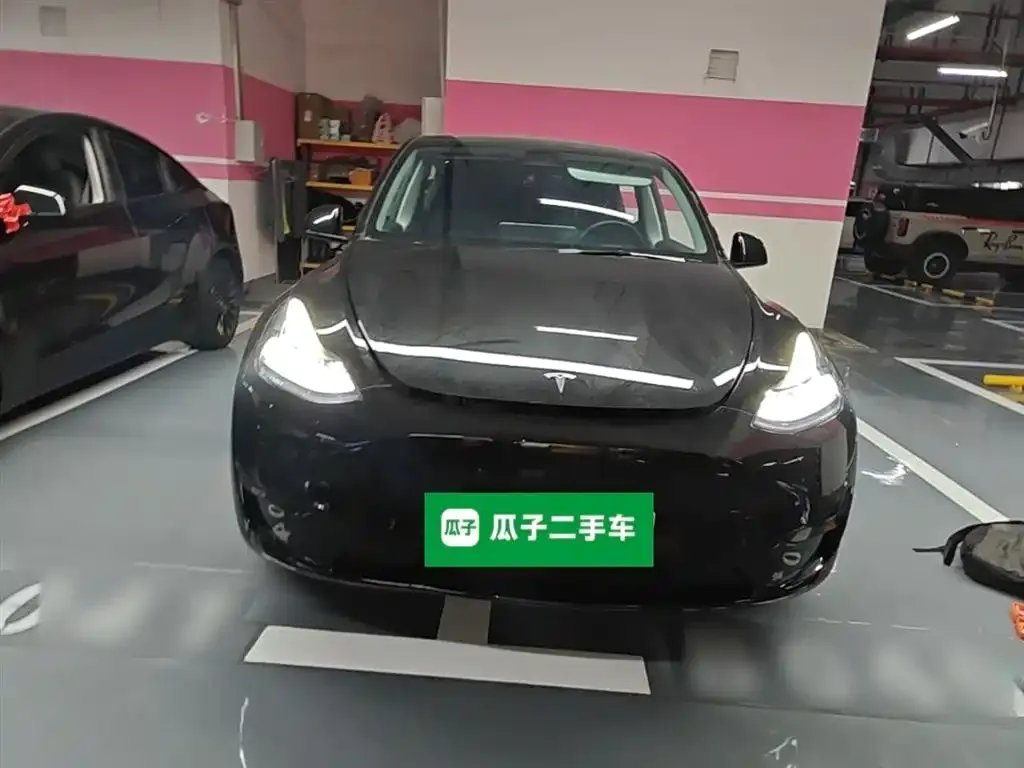 Tesla Model Y — фото 9