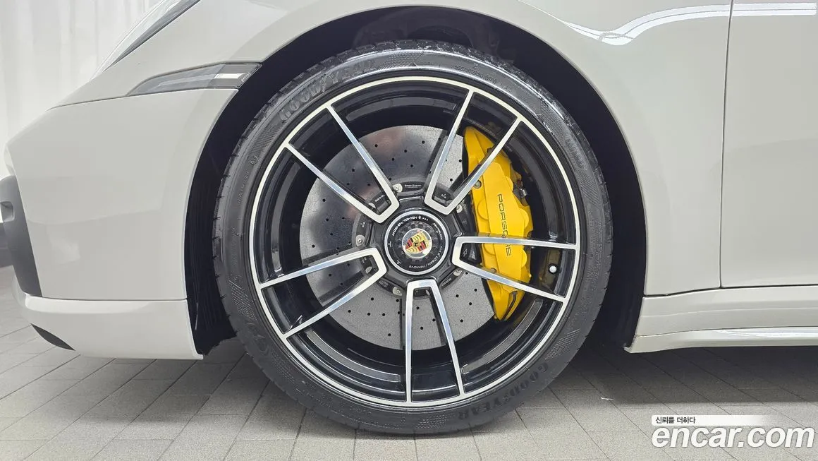 Porsche 911 2021 из KR, фото 10