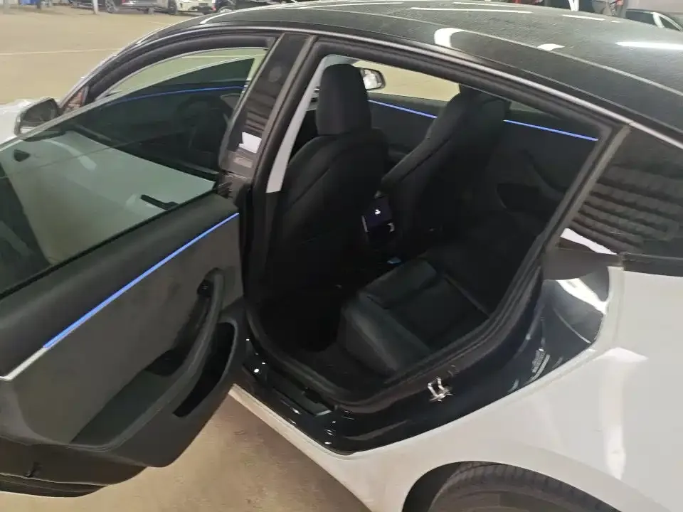 Tesla Model 3 — фото 5