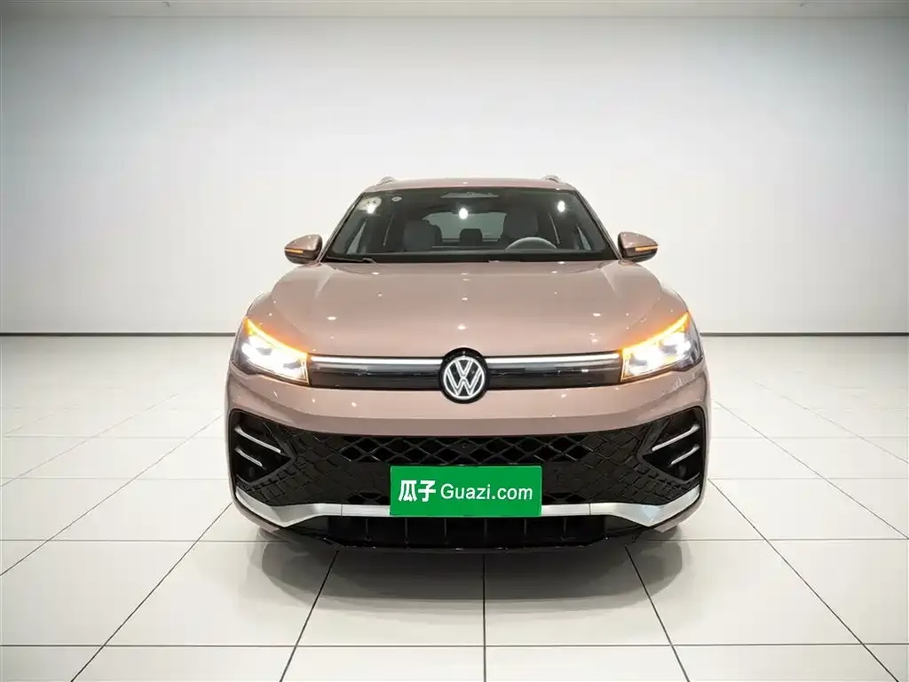 Volkswagen Tiguan L — фото 5