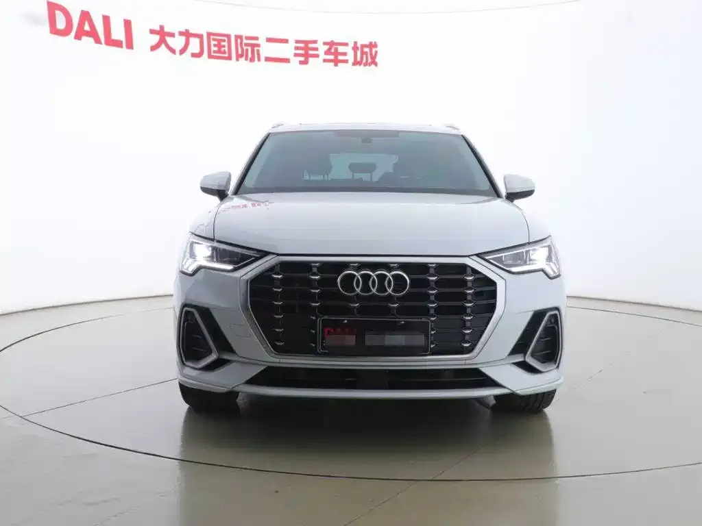 Audi Q3 2023 из CN, фото 5