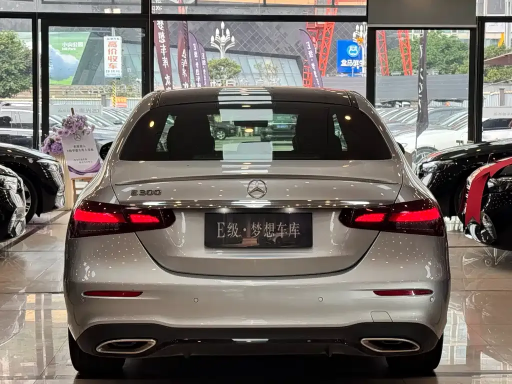 Mercedes-Benz E-Class (Import) — фото 8