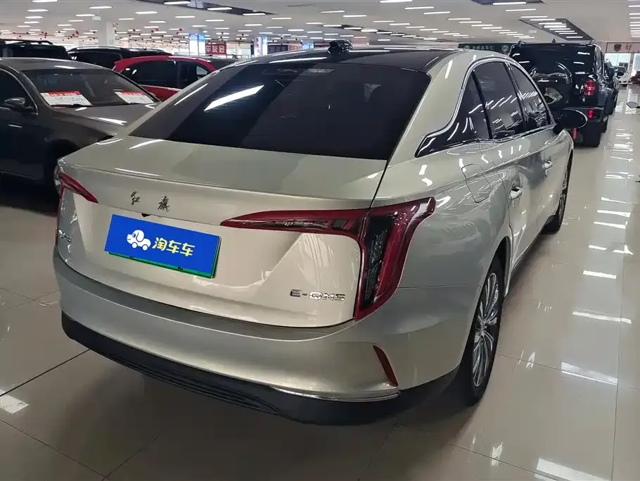 Hongqi E-QM5 — фото 7