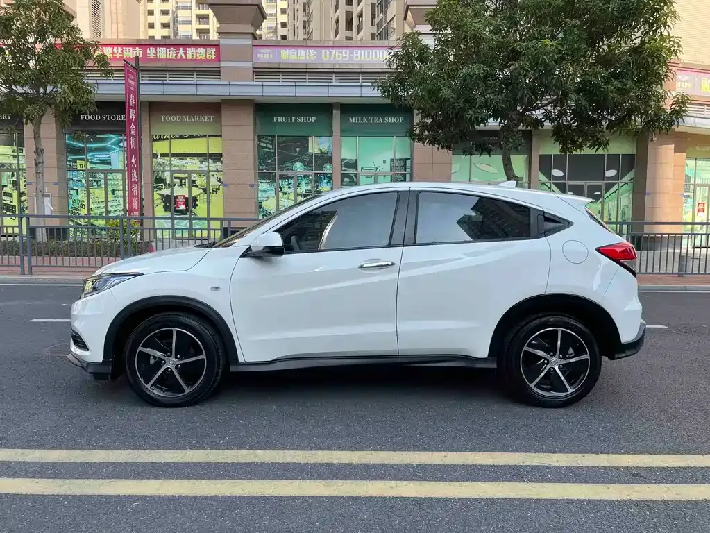 Honda Vezel 2022 из CN, фото 7
