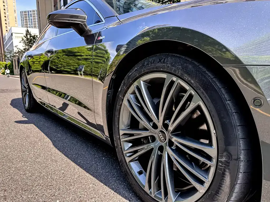 Audi A7 — фото 9