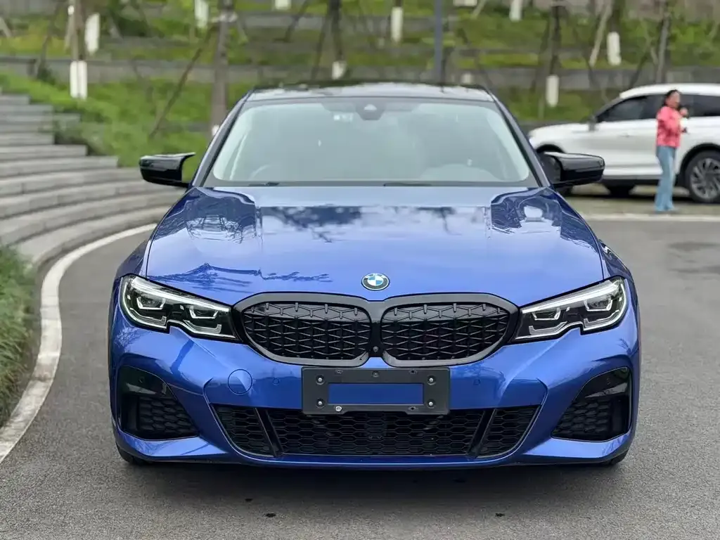 BMW 3 Series 2021 из CN, фото 1