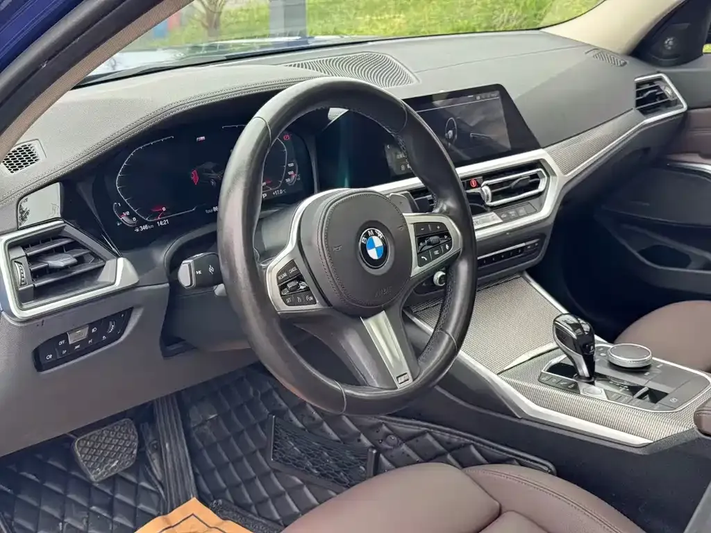 BMW 3 Series 2021 из CN, фото 9