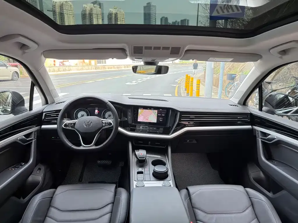 Volkswagen Touareg 2022 из CN, фото 7