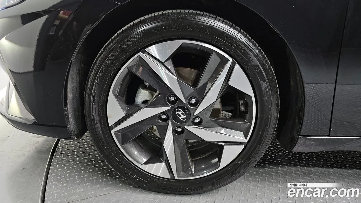 Hyundai AVANTE — фото 9
