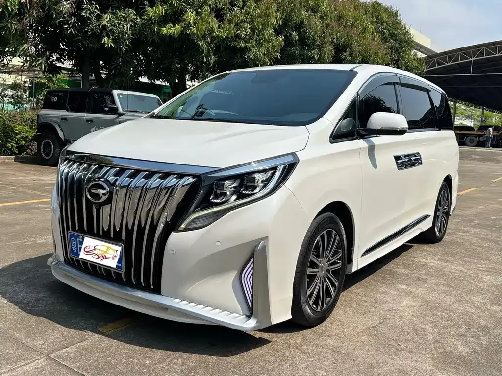 GAC Motor Trumpchi M8 — фото 1
