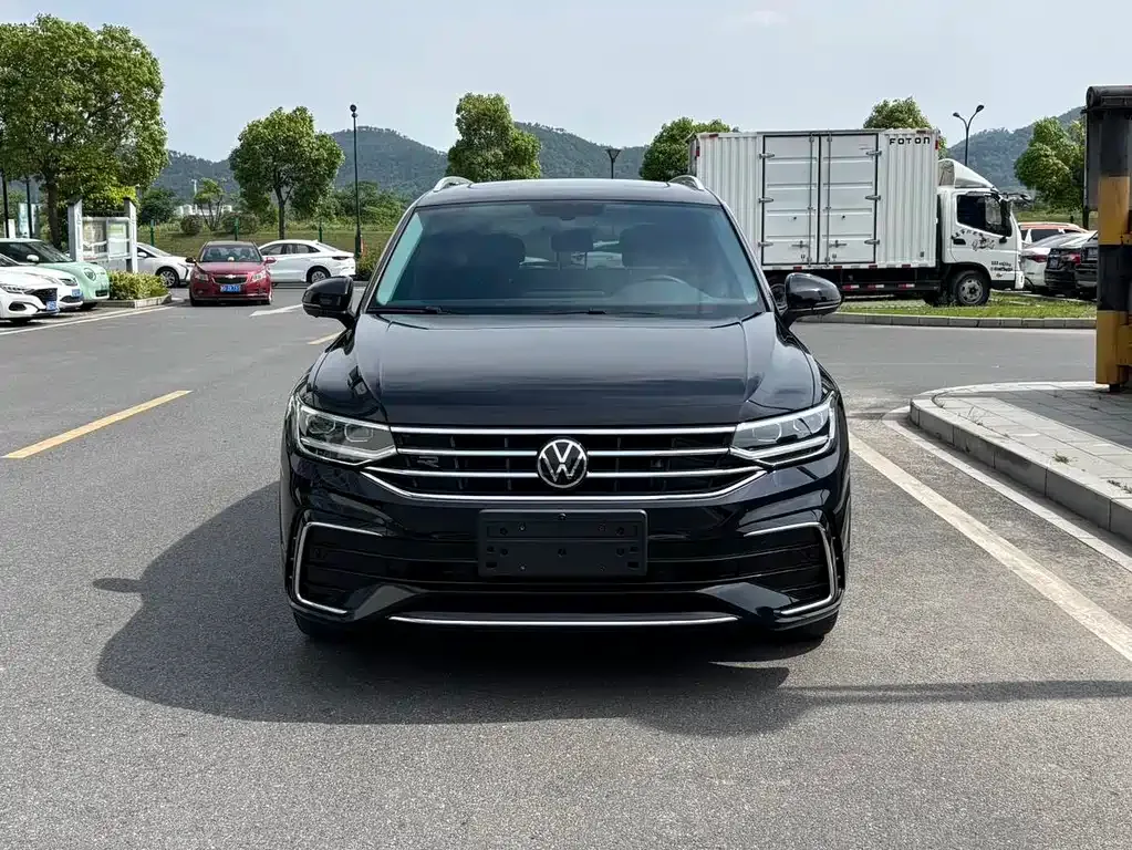Volkswagen Tiguan L 2023 из CN, фото 5