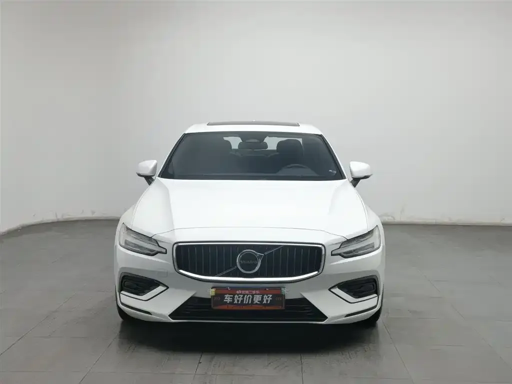 Volvo S60 2024 из CN, фото 9