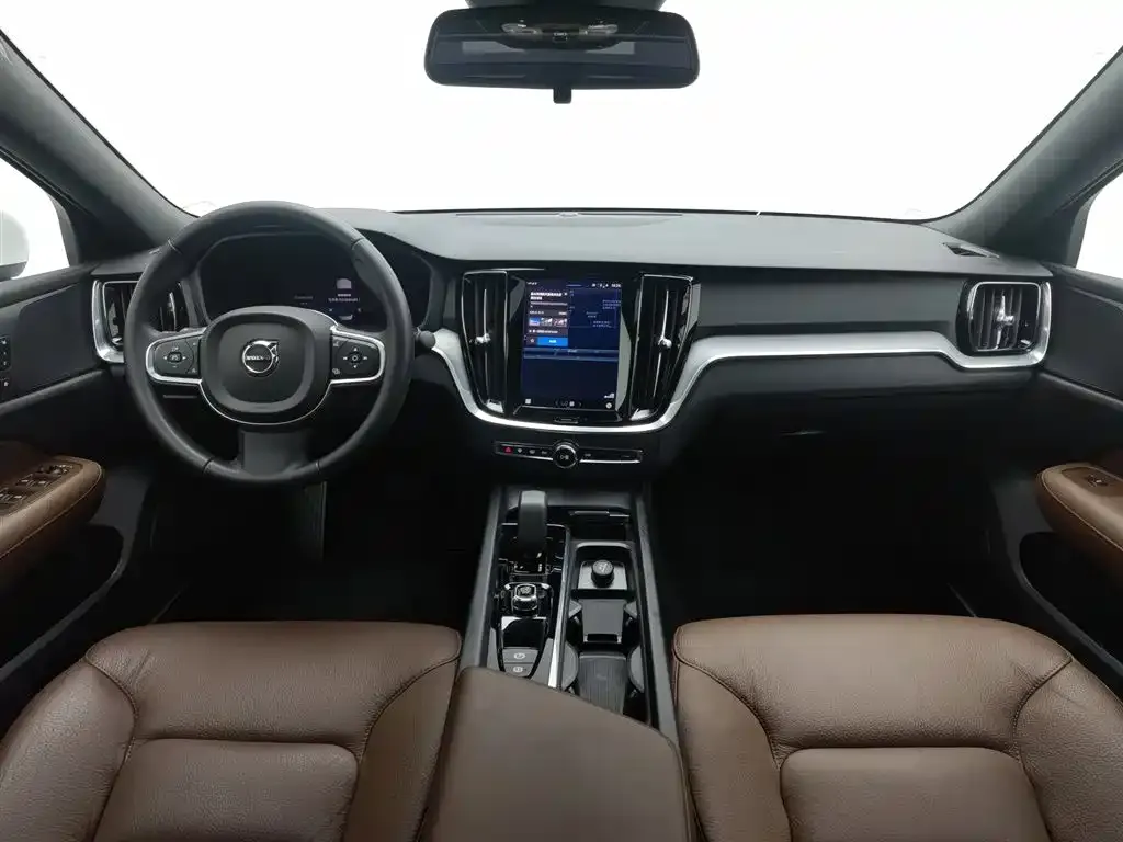 Volvo S60 2024 из CN, фото 2