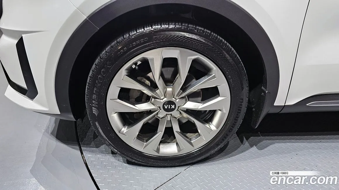 Kia Sorento — фото 10