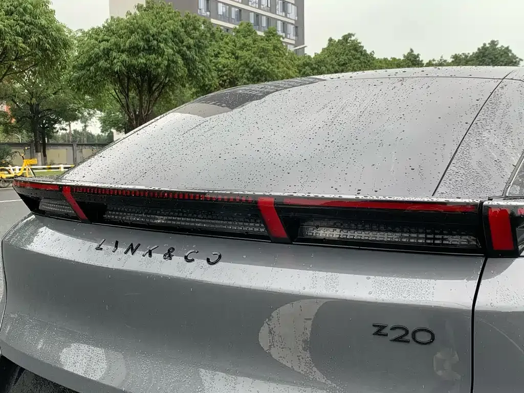 Lynk & Co Z20 2025 из CN, фото 5