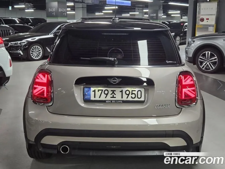 Mini Cooper 2022 из KR, фото 8