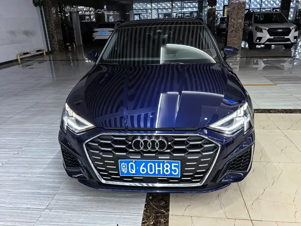 Audi A3 — фото 1