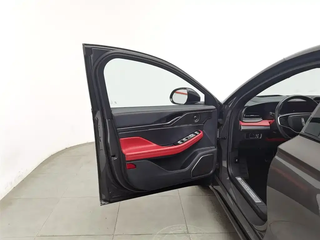 Lincoln Z 2023 из CN, фото 4