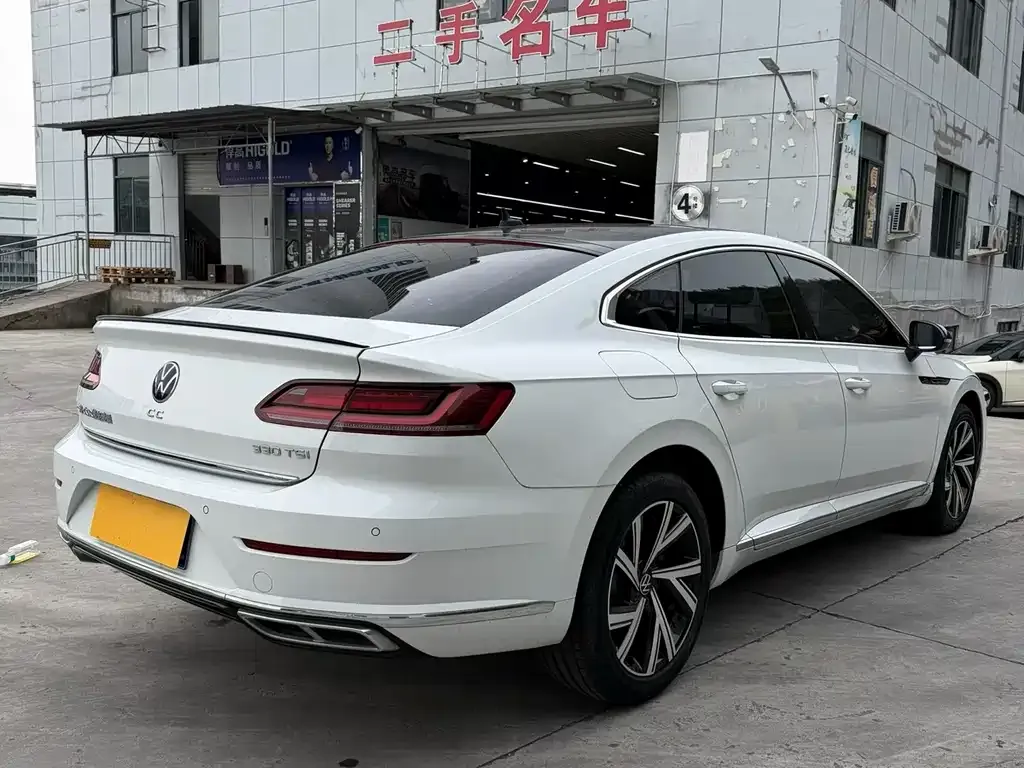 Volkswagen CC — фото 3