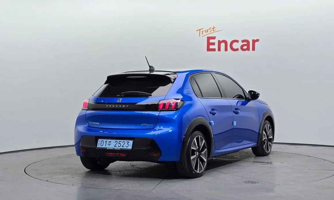 Peugeot 208 2021 из KR, фото 10